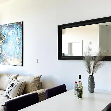 Apartello Modern - Garden Of Eden Apartment